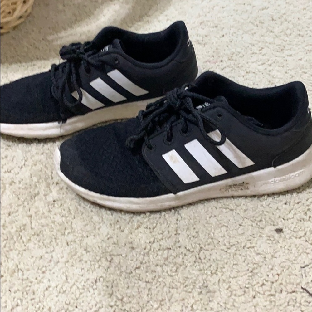 Adidas cloud foam size 6